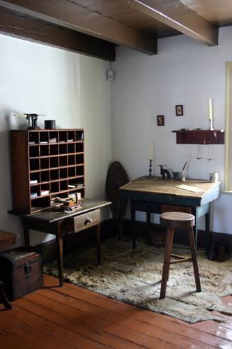 Interior view of Ross House Museum, Winnipeg, 2006; Historic Resources Branch, Manitoba Culture, Heritage, Tourism and Sport, 2006
