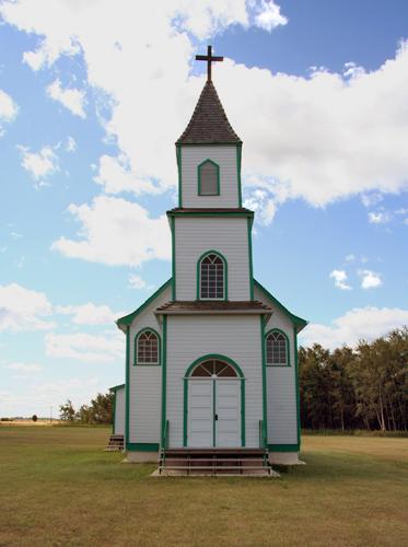 Primary elevation, from the north, of Sts. Cyril and Methodius Roman Catholic Church, Gimli area, 2006; Historic Resources Branch, Manitoba Culture, Heritage and Tourism, 2006