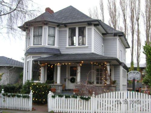 Exterior view of the Hambley House, 2006; Corporation of the District of Oak Bay, 2006