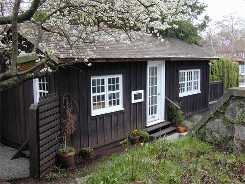 Exterior view of Emily Carr cottage, 2005; Corporation of the District of Oak Bay, 2005