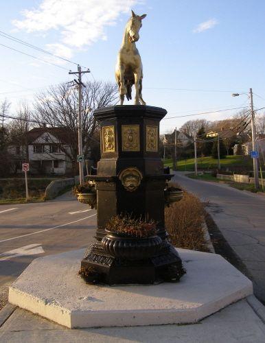 Face-on to the east side of the Golden Horse Fountain, Yarmouth, NS, 2006.; Heritage Division, NS Dept. of Tourism, Culture and Heritage, 2006