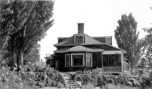Historic exterior view of the the Munson/Cleland cottage, no date; Penticton Museum
