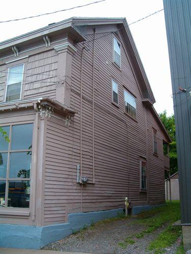 North elevation, Manning Block, Parrsboro, NS, 2005.; Heritage Division, NS Dept. of Tourism, Culture and Heritage, 2005.