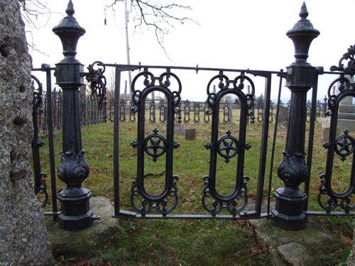 Gate entrance, Morse Cemetery, Carleton Corner, Nova Scotia, 2006.; Heritage Division, NS Dept. of Tourism, Culture and Heritage, 2006.