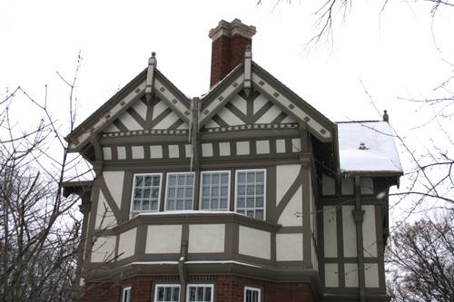 Gable end detail, on the north elevation, of the R.R. Scott House, Winnipeg, 2006; Historic Resources Branch, Manitoba Culture, Heritage and Tourism, 2006
