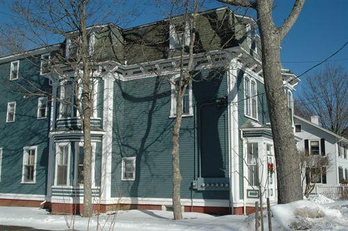 Side Elevation, Delap-Savary House, Annapolis Royal.; Heritage Division, NS Dept. of Tourism, Culture and Heritage, 2007