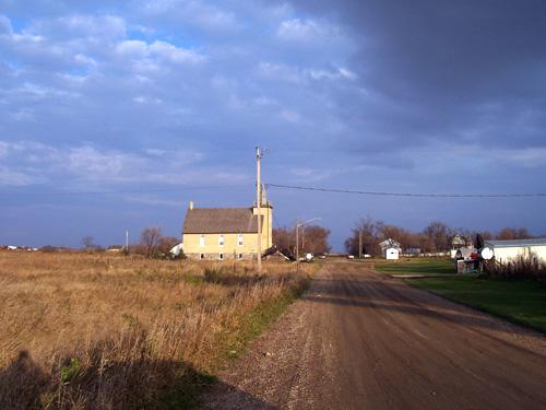 Contextual view, from the west, of Ninga Presbyterian Church, Ninga, 2006; Historic Resources Branch, Manitoba Culture, Heritage, Tourism and Sport, 2006