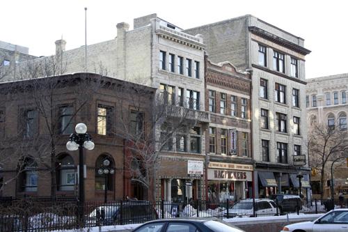 Contextual view, from the northeast, of the Criterion Hotel, Winnipeg, 2006; Historic Resouces Branch, Manitoba Culture, Heritage, Tourism and Sport, 2006