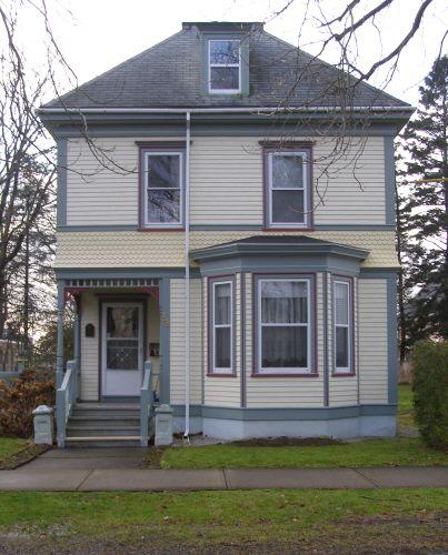 The front (east) elevation of the George W. Clements House, Yarmouth, NS, 2006.; Heritage Division, NS Dept. of Tourism, Culture and Heritage, 2006