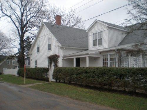 Pleasant Street Elevation, Samuel Prescott House, Chester, Nova Scotia, 2007.; Heritage Division, Nova Scotia Department of Tourism, Culture and Heritage, 2007.
