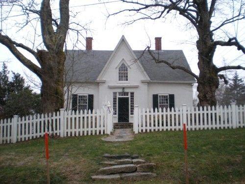 Front Elevation, Samuel Prescott House, Chester, Nova Scotia, 2007.; Heritage Division, Nova Scotia Department of Tourism, Culture and Heritage, 2007.