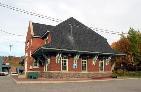 Gare de Témiscaming; Ministère de la Culture et des Communications, Jean-François Rodrigue, 2004