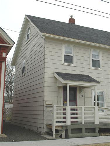 Northeast corner of 174 St George Street, Annapolis Royal, Nova Scotia.; Heritage Division, NS Dept. of Tourism, Culture and Heritage, 2007
