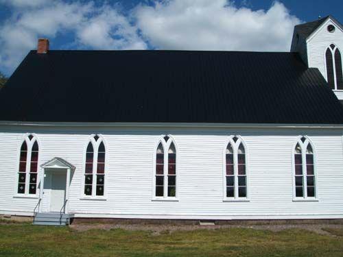 Side elevation, West Branch United Church, 2006; Heritage Division, NS Dept of Tourism, Culture and Heritage, 2006.
