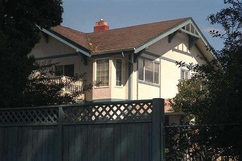 Exterior view of the Ryan House, 2004; City of Kelowna, 2004