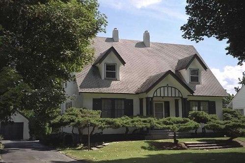 Exterior view of the Gaddes House, 2004; City of Kelowna, 2004