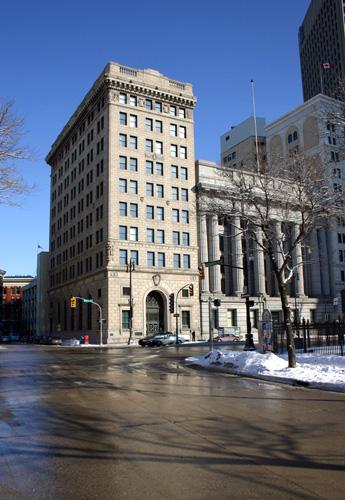 Contextual view, from the west, of the Bank of Hamilton, Winnipeg, 2006; Historic Resources Branch, Manitoba Culture, Heritage and Tourism, 2006