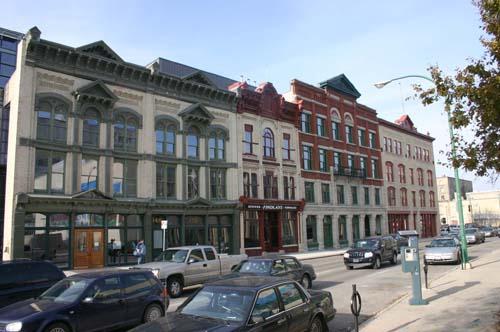 Contextual view, from the southeast, of the Hochman Building and other buildings that make up the Red River College Princess Street Campus, Winnipeg, 2006; Historic Resources Branch, Manitoba Culture, Heritage, Tourism and Sport, 2006
