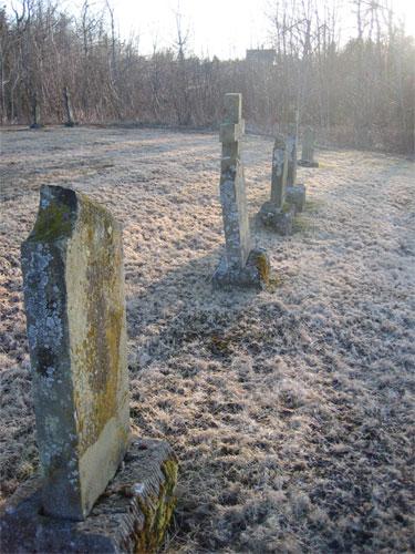 It is notable on this cemetery site that the inscriptions on the older tombstones face the former location of the churches while the more moderne tombstones (after 1926 when the church was moved) face de l'Église Avenue.; Daniel Léger