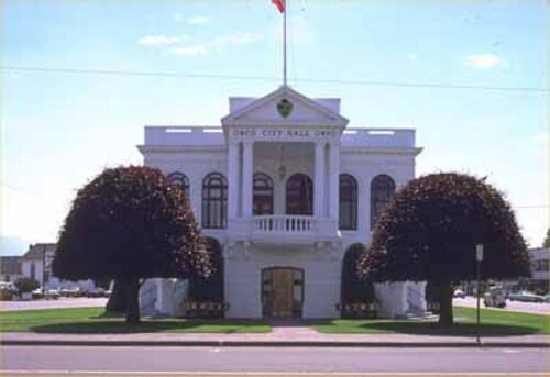 Main elevation of the Chilliwack City Hall, 1980.; Parks Canada | Parcs Canada, 1980.