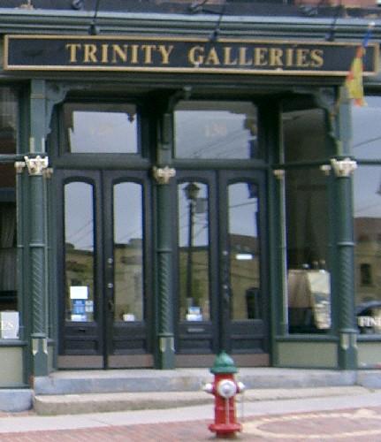 This image provides a view of the recessed storefront entrance on the south side of the front façade, 2005. ; City of Saint John