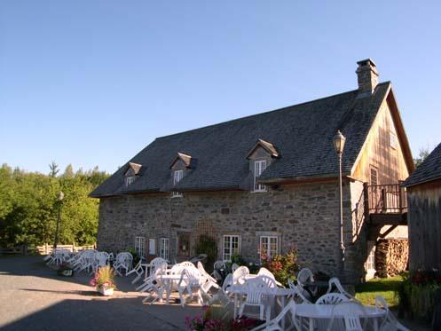 Moulin Michel; Ministère de la Culture, des Communications et de la Condition féminine, Jean-François Rodrigue, 2004