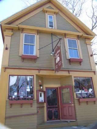 Front elevation, Charlotte Lane Café, Shelburne, Nova Scotia, 2007.
; Heritage Division, NS Dept of Tourism, Culture and Heritage, 2007