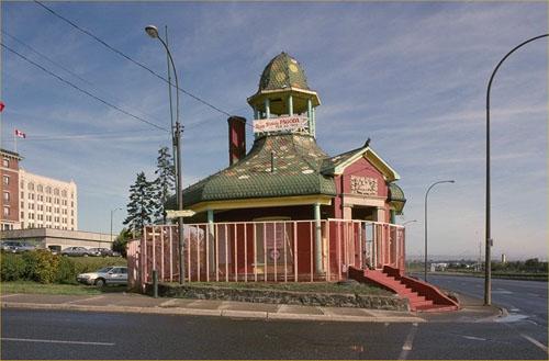 General view of Thunder Bay Tourist Pagoda, 1988.; Parks Canada Agency/Agence Parcs Canada, 1988.