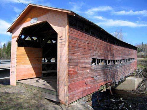 Pont du Collège; Ministère de la Culture, des Communications et de la Condition féminine, Jean-François Rodrigue, 2005