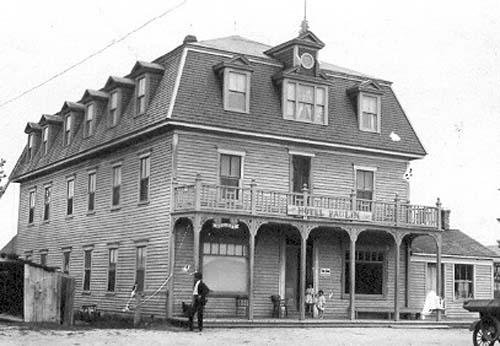 Front façade, looking northeast. Photo taken circa 1930.; Fidèle Thériault Collection