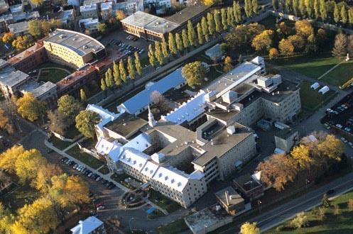 Hôpital général de Québec; Ministère de la Culture, des Communications et de la Condition féminine, Pierre Lahoud, 2004