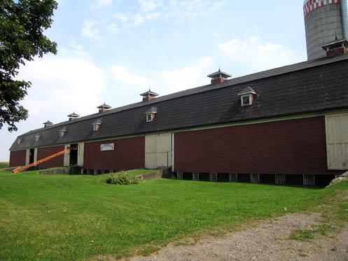 Grange de la Ferme-du-Plateau-de-Coaticook; Ministère de la Culture, des Communications et de la Condition féminine, Jean-François Rodrigue, 2005