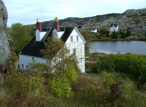 View of rear and roof of Lakeview, Brigus, NL. ; © HFNL 2007