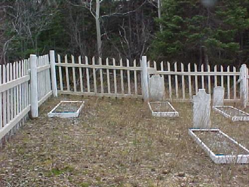 Photo view of the Old Catholic Cemetery, Leading Tickles, 2007; Town of Leading Tickles, 2007