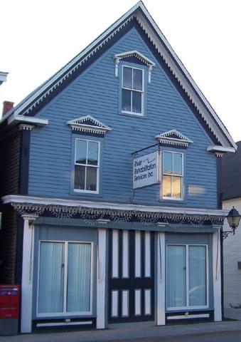 Brander Store, front view taken from Newcastle Boulevard, 2006.; City of Miramichi