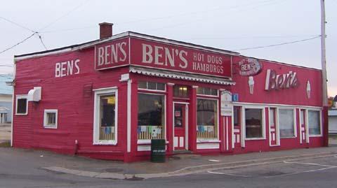 Canada House (Ben's), corner view of property, 2005.; City of Miramichi