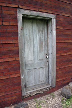 Detail view of the Cox House, Lockport area, 2007; Historic Resources Branch, Manitoba Culture, Heritage, Tourism and Sport, 2007