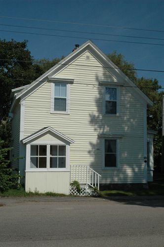 Front elevation of 46 Drury Lane, Annapolis Royal, Nova Scotia; Heritage Division, NS Dept. of Tourism, Culture and Heritage, 2007