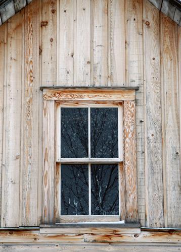 Detail view of the McDougall House, Winnipeg, 2007; Historic Resources Branch, Manitoba Culture, Heritage and Tourism, 2007