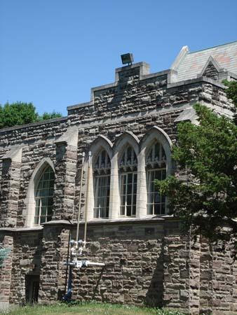 Of note are the lancet windows and stone construction.; Martina Braunstein, 2007.