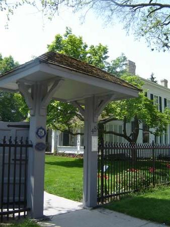 Of note is the arbour, which leads onto the Eldon House property.; Martina Braunstein, 2007.