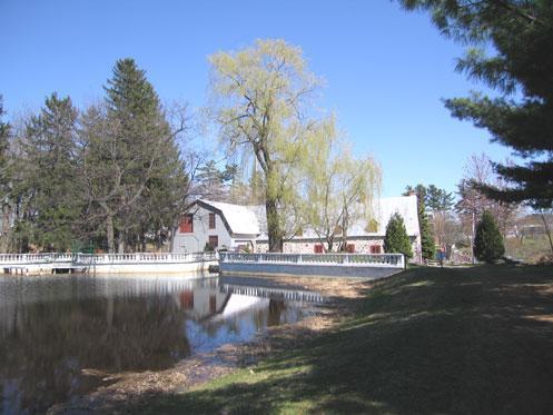 Site historique du Moulin-Seigneurial-de-Tonnancour; Ministère de la Culture, des Communications et de la Condition féminine, Jean-François Rodrigue, 2006