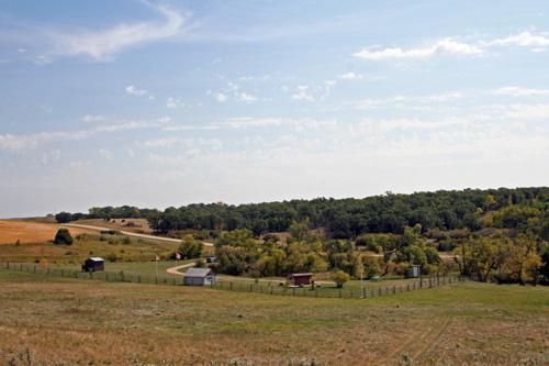 Contextual view, from the north, of the Boundary Commission Trail -Turtlehead Creek Crossing, Deloraine area, 2006; Historic Resources Branch, Manitoba Culture, Heritage, Tourism and Sport, 2006