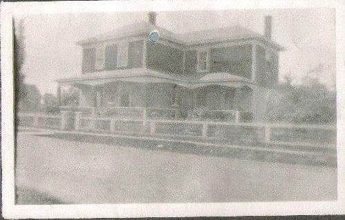 Old photo of the house.; Town of Tracadie-Sheila