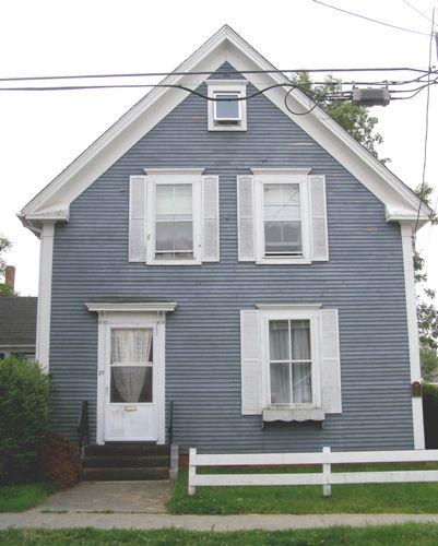 The front (north) elevation of the Capt. Ebenezer Scott House, Yarmouth, NS, 2007; Heritage Division, NS Dept. of Tourism, Culture & Heritage, 2007