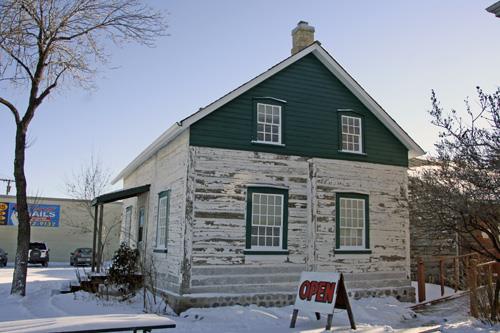 Contextual view, from the west, of the William Brown House, Winnipeg, 2007; Historic Resources Branch, Manitoba Culture, Heritage, Tourism and Sport, 2007
