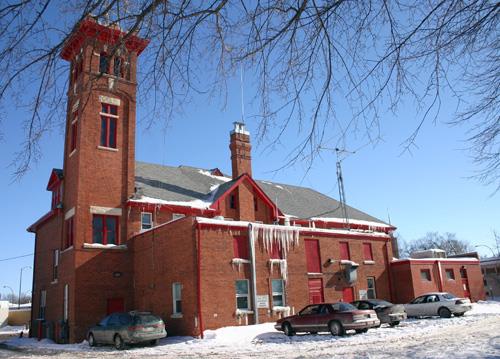 Rear elevation, from the northwest, of the St. Vital Firehall, Winnipeg, 2007; Historic Resources Branch, Manitoba Culture, Heritage and Tourism, 2007
