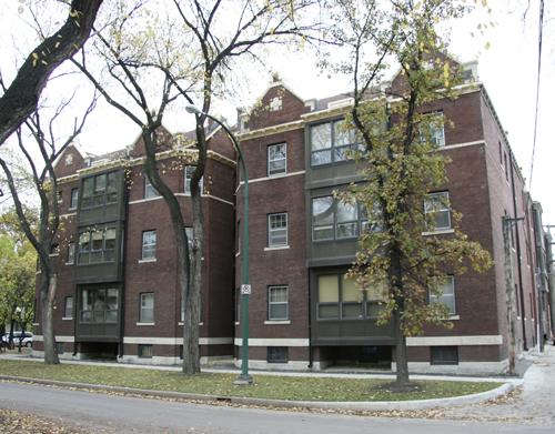 Secondary elevation, from the northwest, of the DeBary Apartments, Winnipeg, 2007; Historic Resources Branch, Manitoba Culture, Heritage, Tourism and Sport, 2007