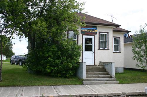 Primary elevation, from the west, of the Angusville Municipal Building, Angusville, 2006; Historic Resources Branch, Manitoba Culture, Heritage, Tourism and Sport, 2006
