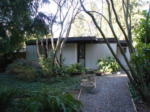 Exterior view of the Downs Residence; City of Vancouver, Julie MacDonald, 2006